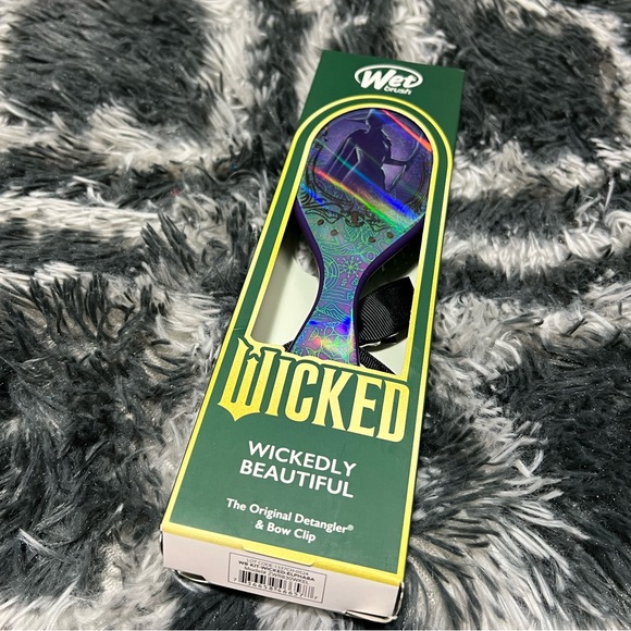 SALLY HOLD Wet Brush Original Detangler Elphaba (Wicked) Kit 1 Brush & 1 Bow NIB - Picture 7 of 9